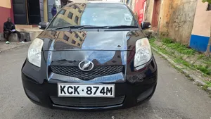 Toyota Vitz 1.0 FWD 5dr 2009 Black