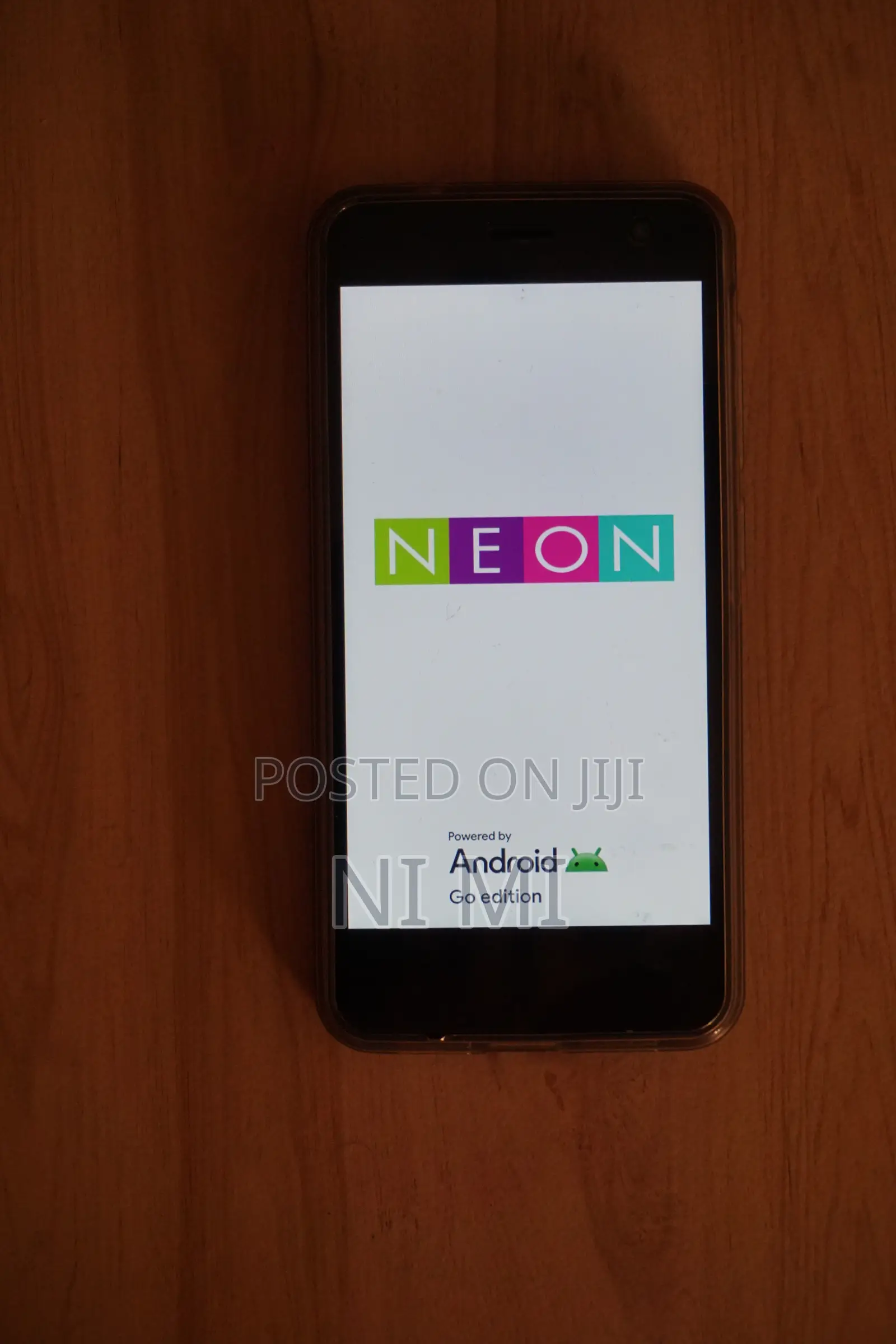 Neon Ray 8 GB Black
