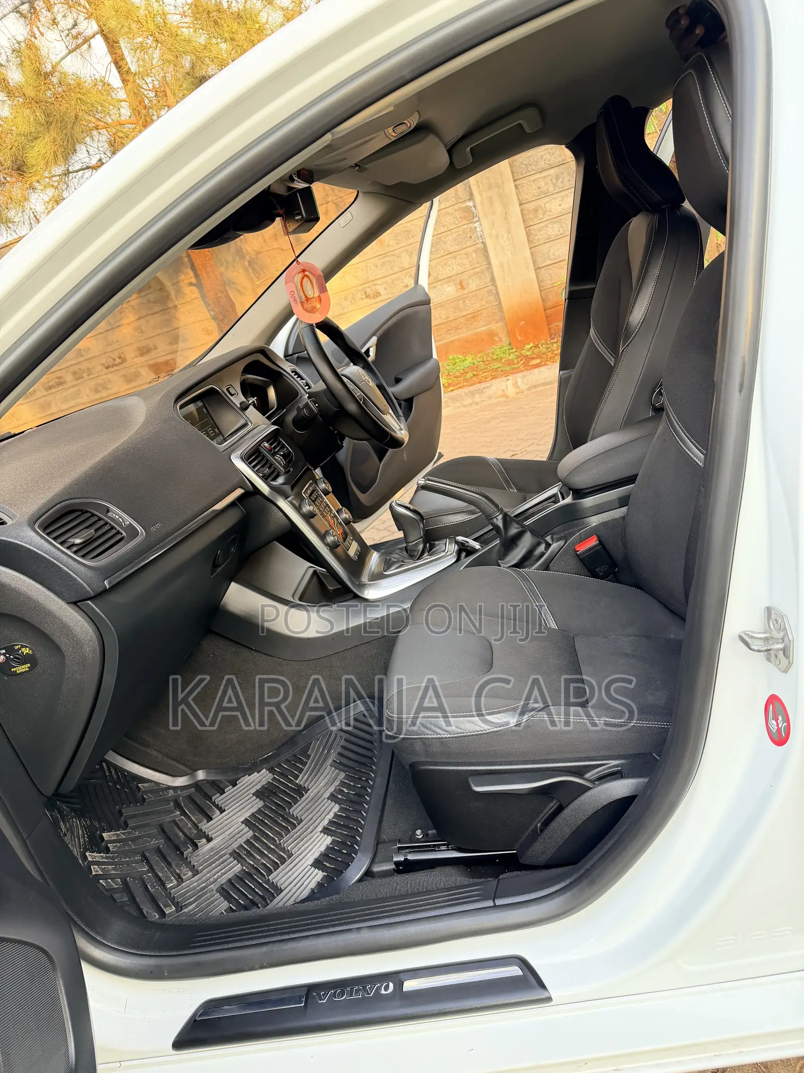 Volvo V40 2014 White