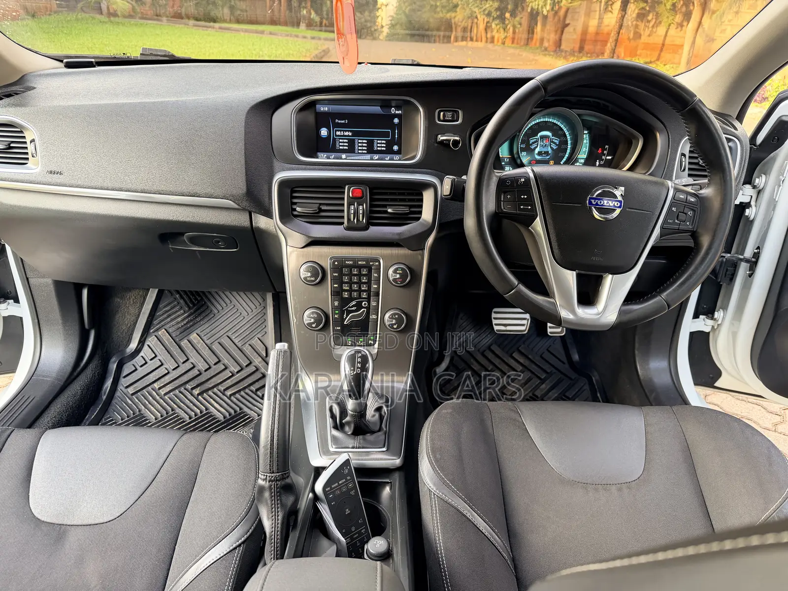 Volvo V40 2014 White