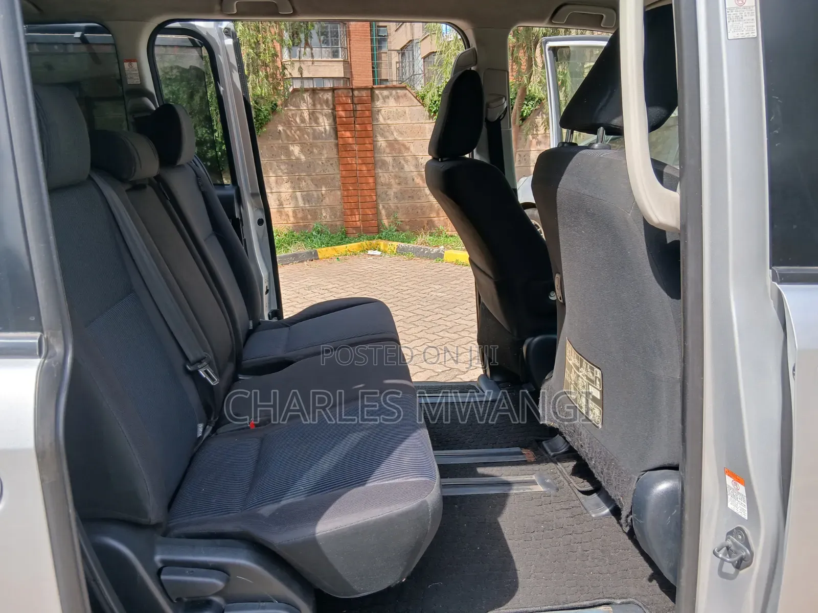 Toyota Voxy 2016 Silver