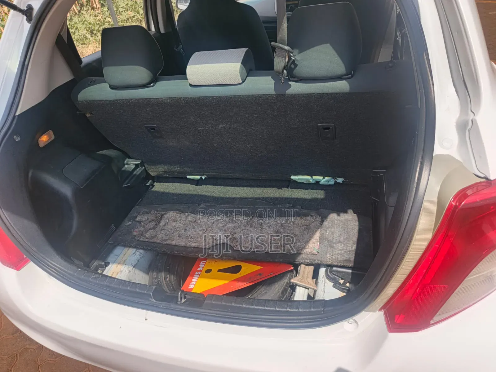 Toyota Vitz 1.0 FWD 5dr 2014 White