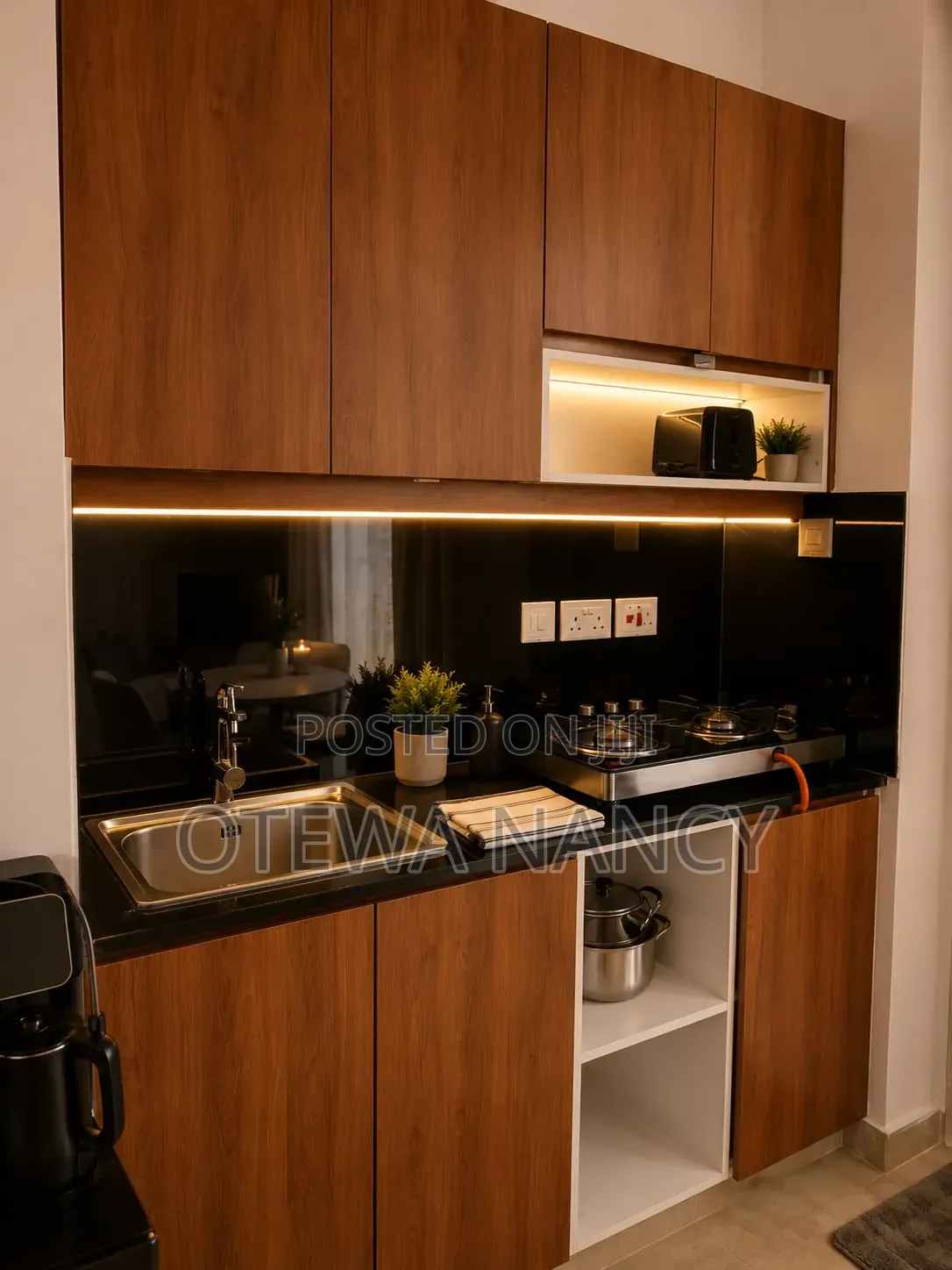 Modern Furnished Studio Airbnb Near TRM | Wi-Fi, Netflix Gym