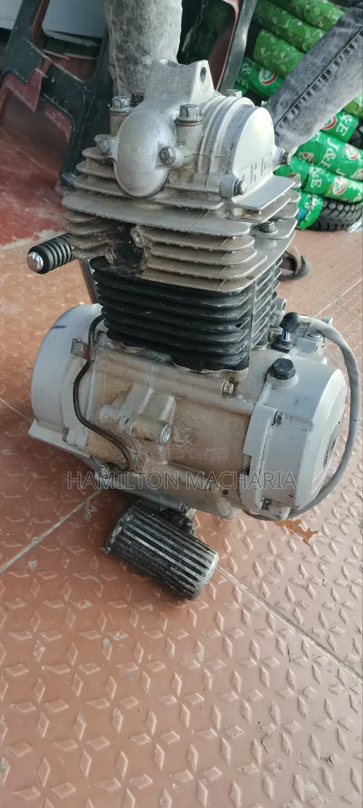 Bajaj Boxer 100 2018 Silver