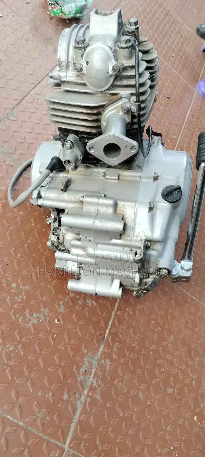 Bajaj Boxer 100 2018 Silver