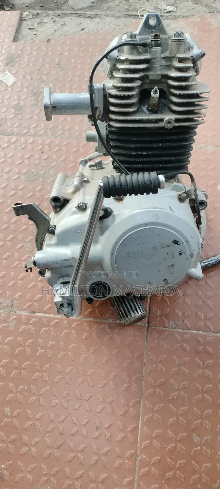 Bajaj Boxer 100 2018 Silver