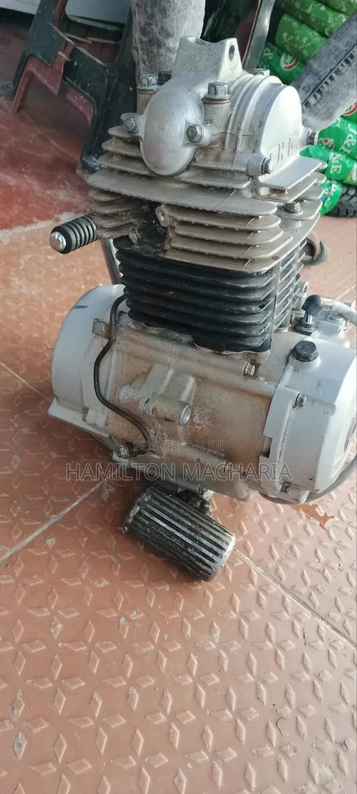 Bajaj Boxer 100 2018 Silver