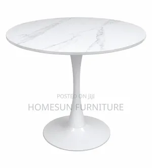 Modern Round Tulip Dining Table – Marble