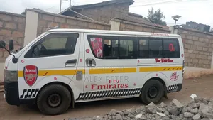 Toyota HiAce 2005 White
