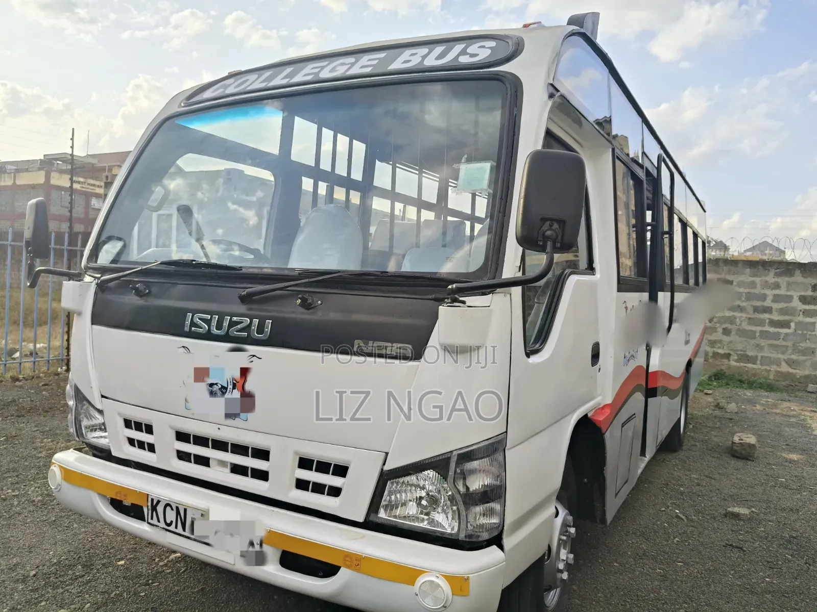 Isuzu NQR 2017 White