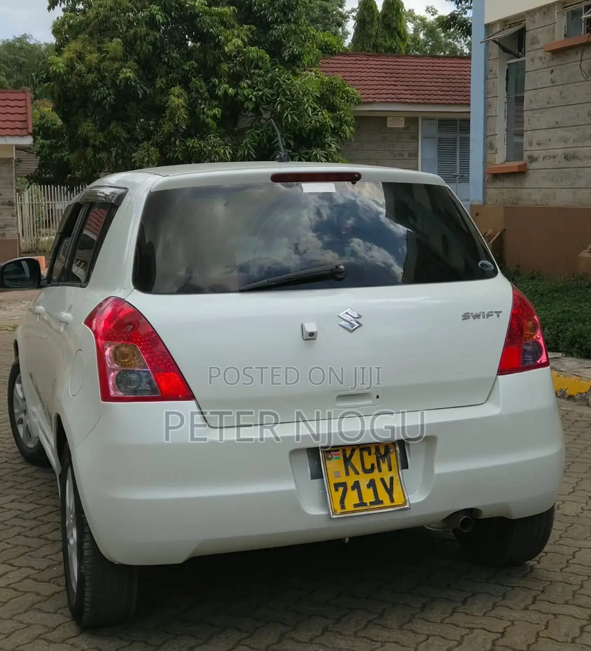 Suzuki Swift 2010 Gray