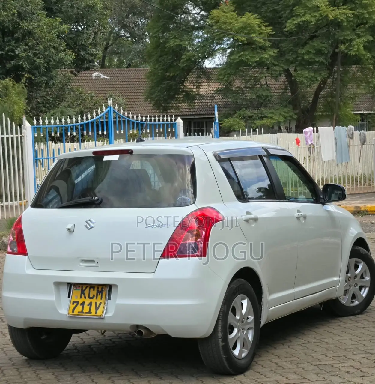 Suzuki Swift 2010 Gray