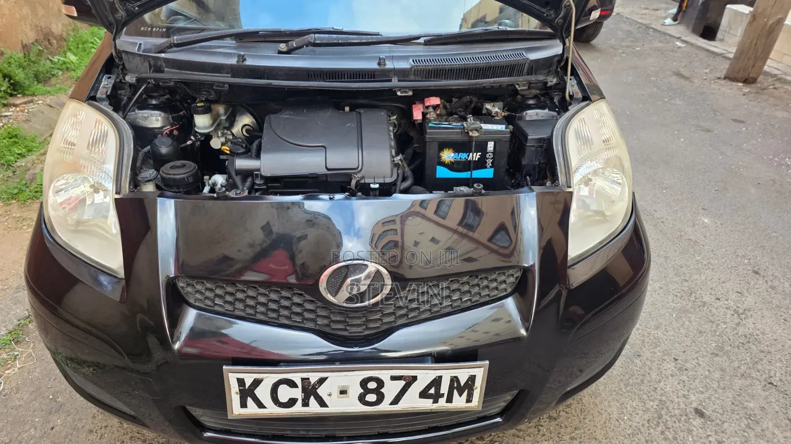 Toyota Vitz 2009 Black