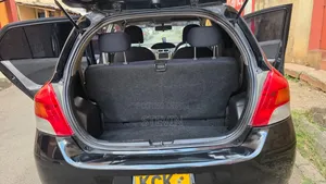 Toyota Vitz 2009 Black