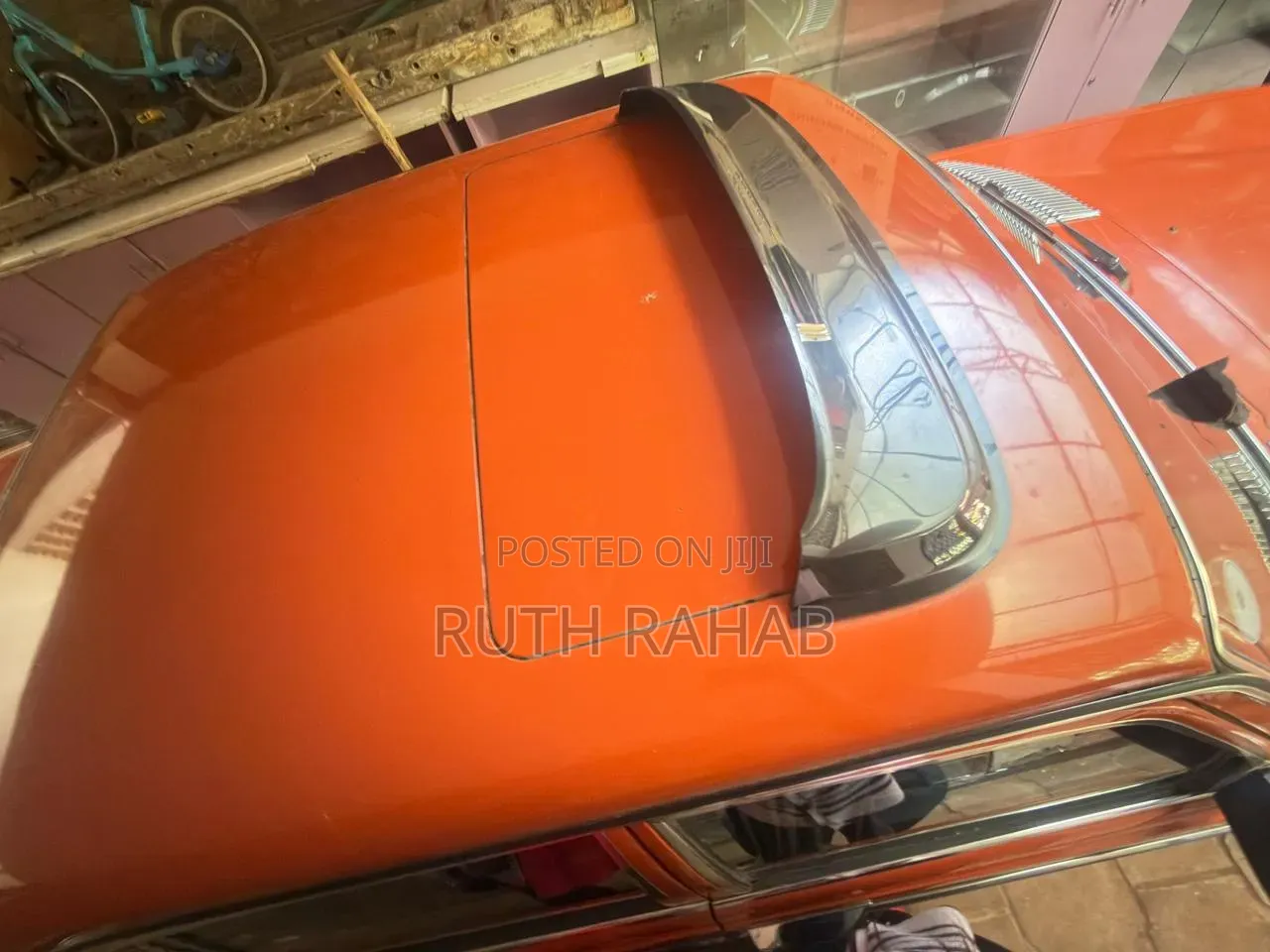 Mercedes-Benz 230E 1982 Orange