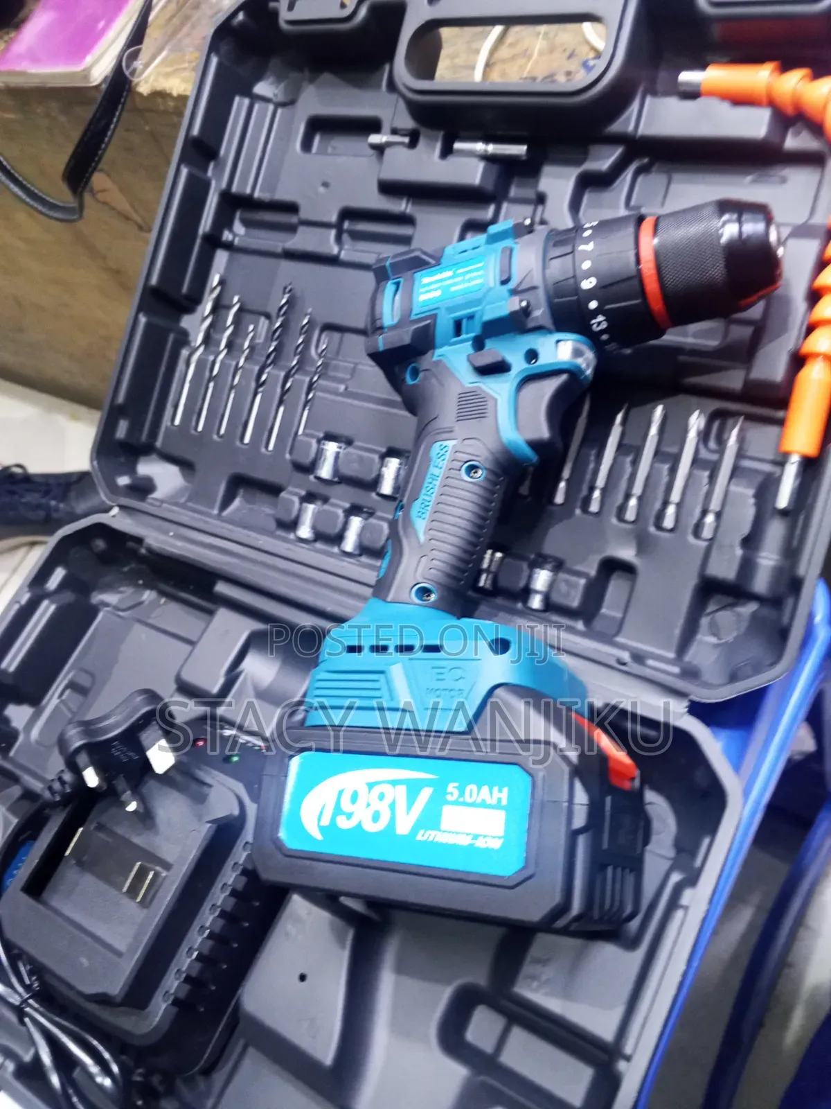 1350 RPM Cordless Drill/ Brushless Makita