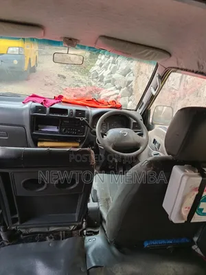 Nissan Vanette 2016 Yellow