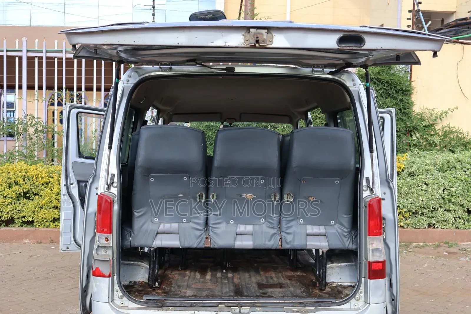 Toyota TownAce 2011 Silver