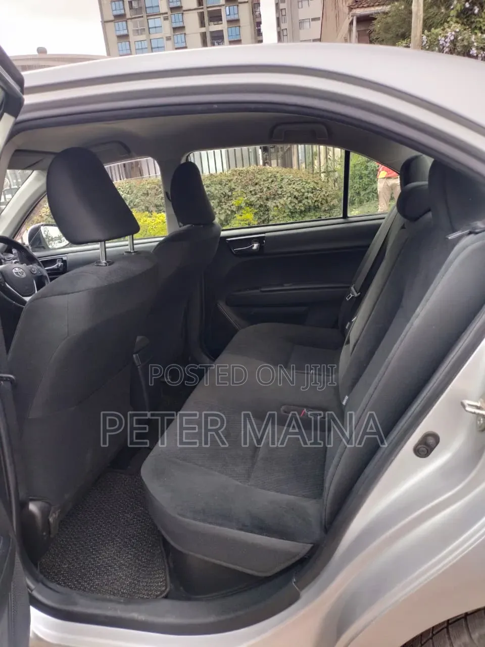 Toyota Axio 1.5 Hybrid 2WD 2019 Silver