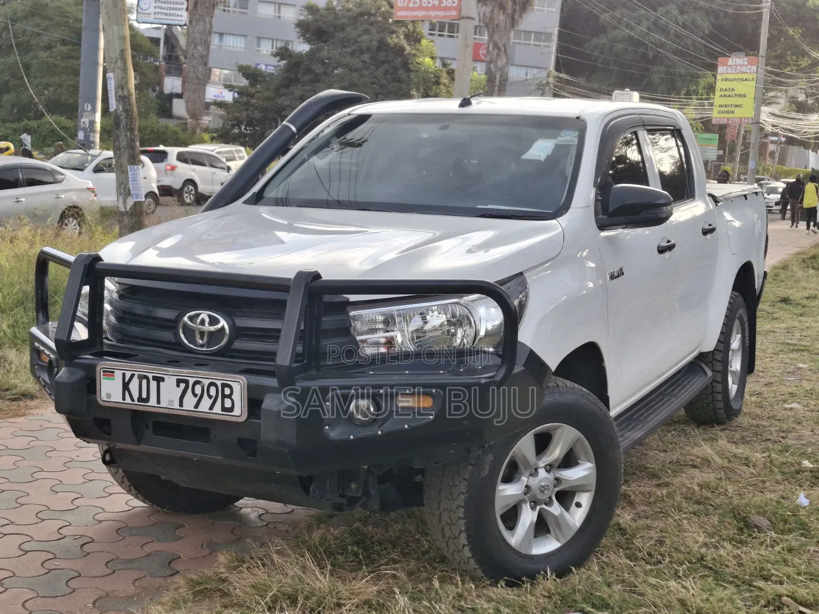 Toyota Hilux 2020 White