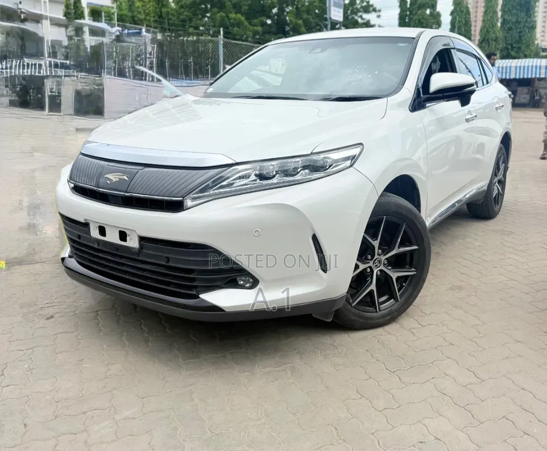 Toyota Harrier 2019 Off white