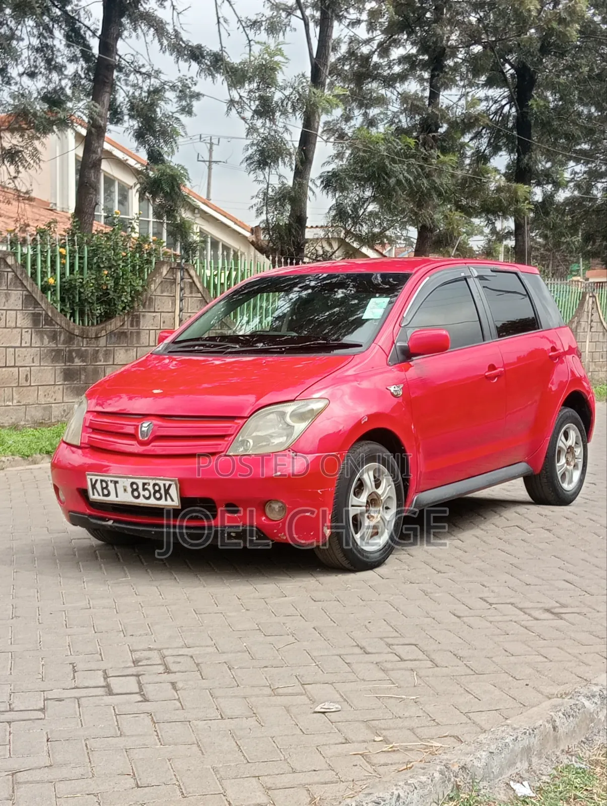 Toyota IST 2005 Red
