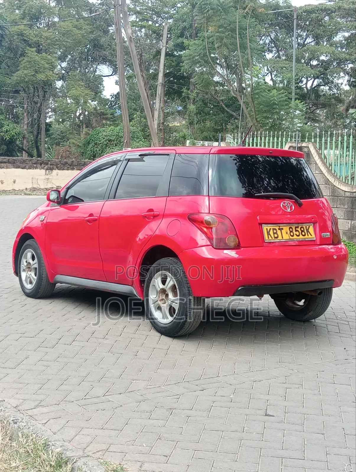Toyota IST 2005 Red