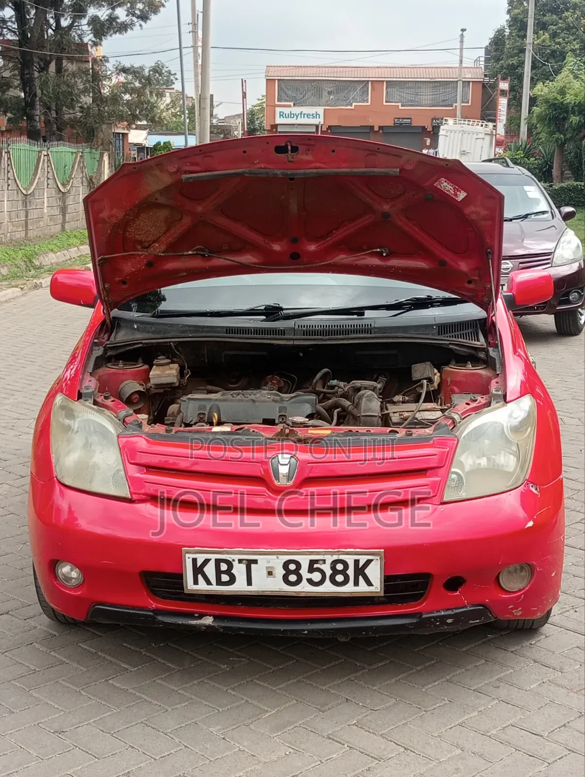 Toyota IST 2005 Red