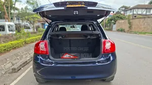 Toyota Auris 2010 Blue