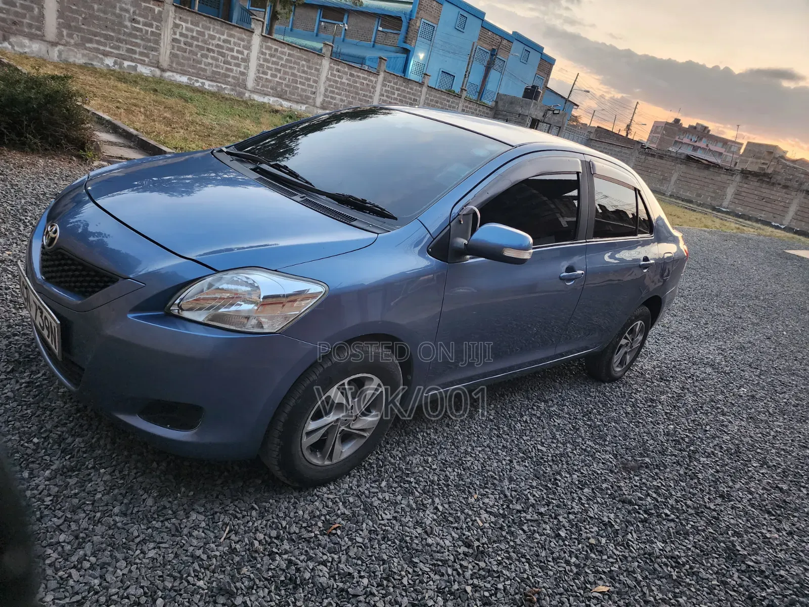 Toyota Belta 2010 Blue