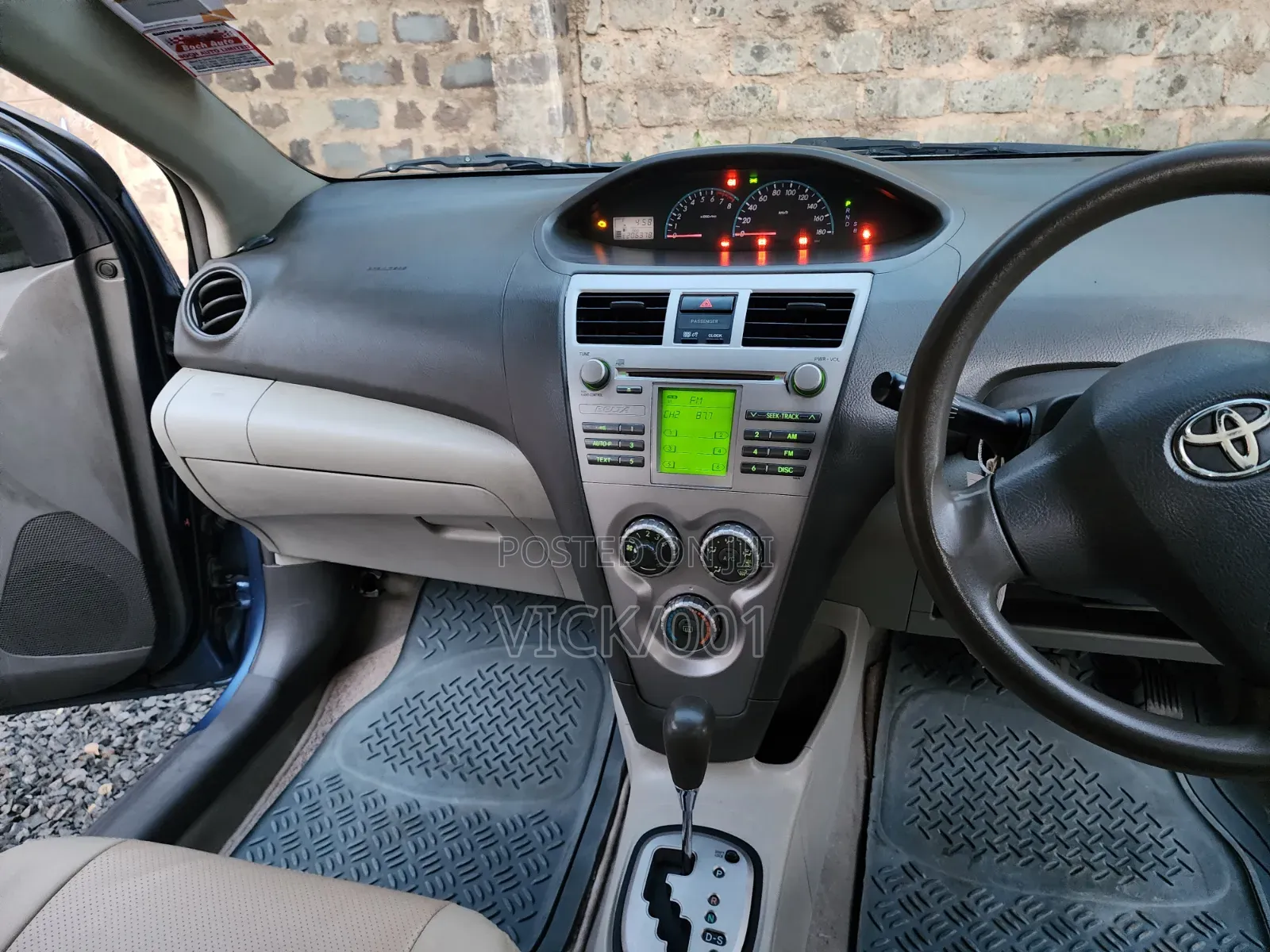 Toyota Belta 2010 Blue