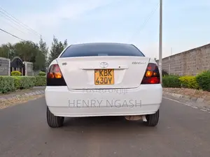 Toyota Corolla 2003 White