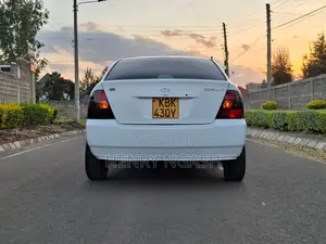 Toyota Corolla 2003 White