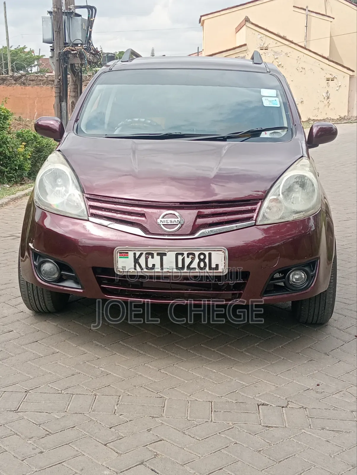 Nissan Note 2011 Maroon