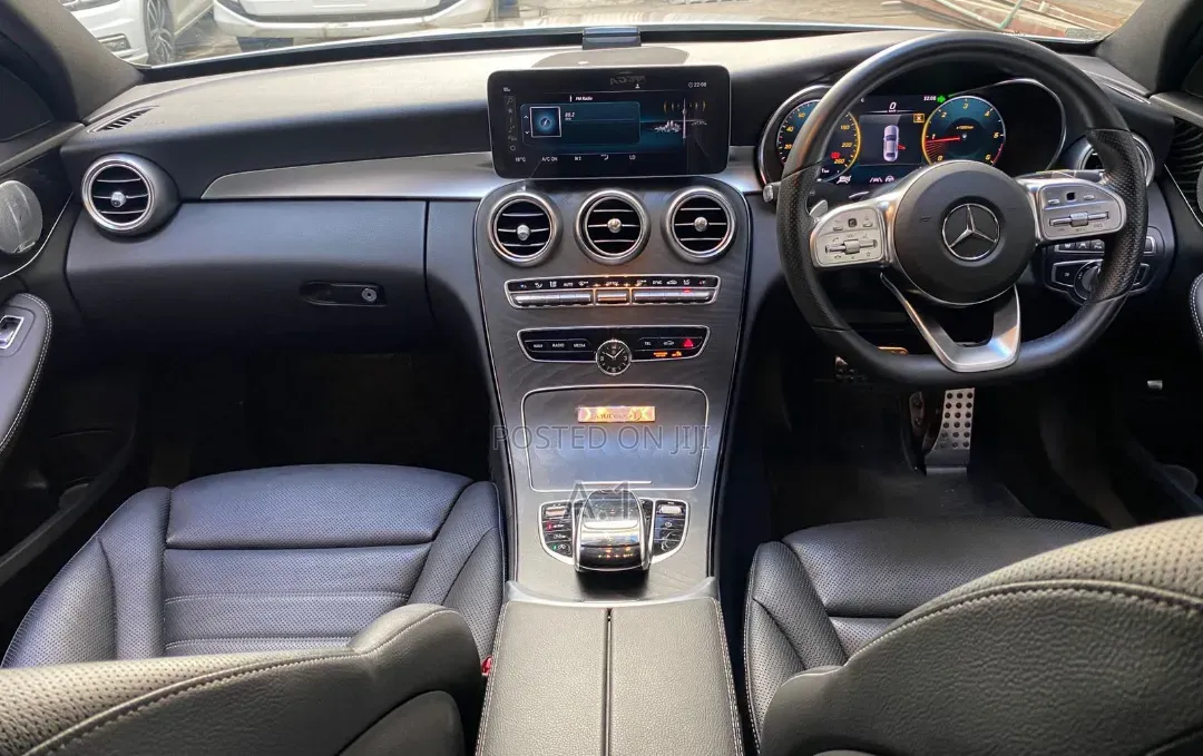 Mercedes-Benz C220 2019 Silver