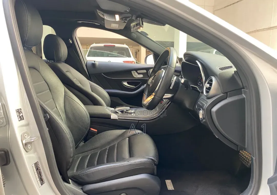 Mercedes-Benz C220 2019 Silver