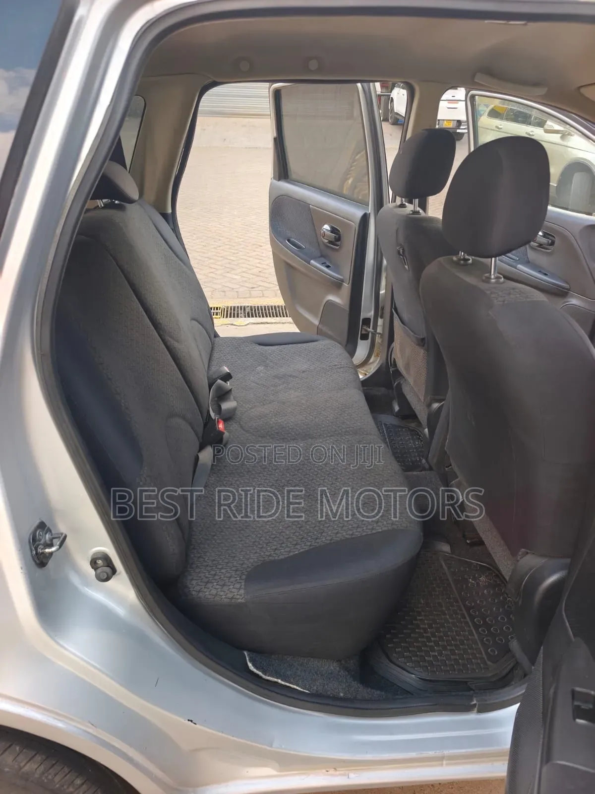 Nissan Note 2011 Silver