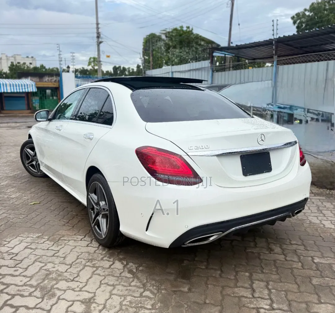 Mercedes-Benz C200 2019  White 