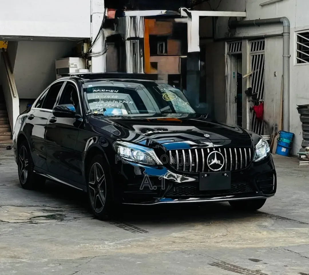 Mercedes-Benz C200 2019 Black