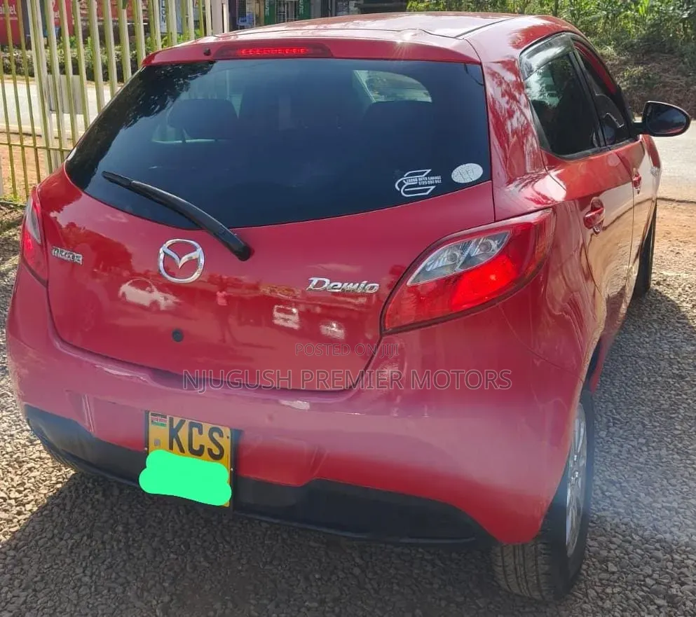 Mazda Demio 2011 Red