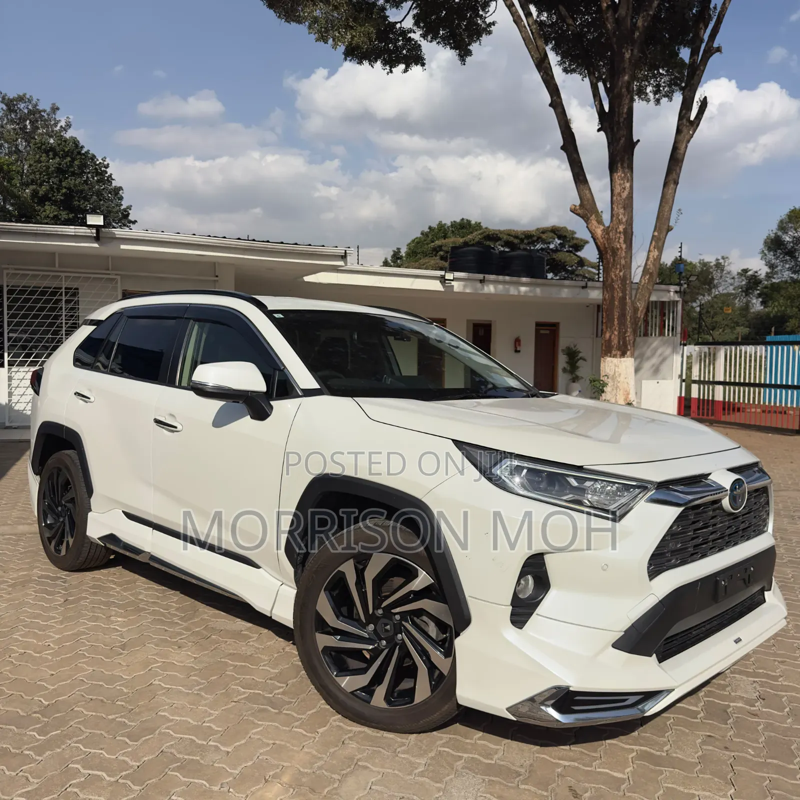 Toyota RAV4 2019 White