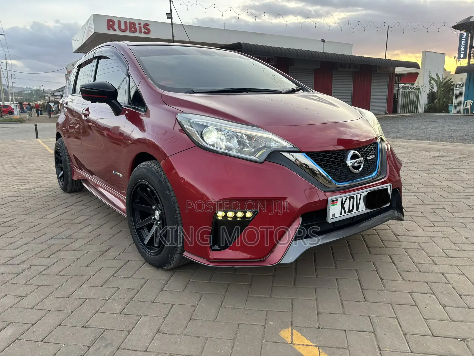 Nissan Note 1.2 Hybrid NISMO 2018 Red