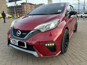 Nissan Note 1.2 Hybrid NISMO 2018 Red