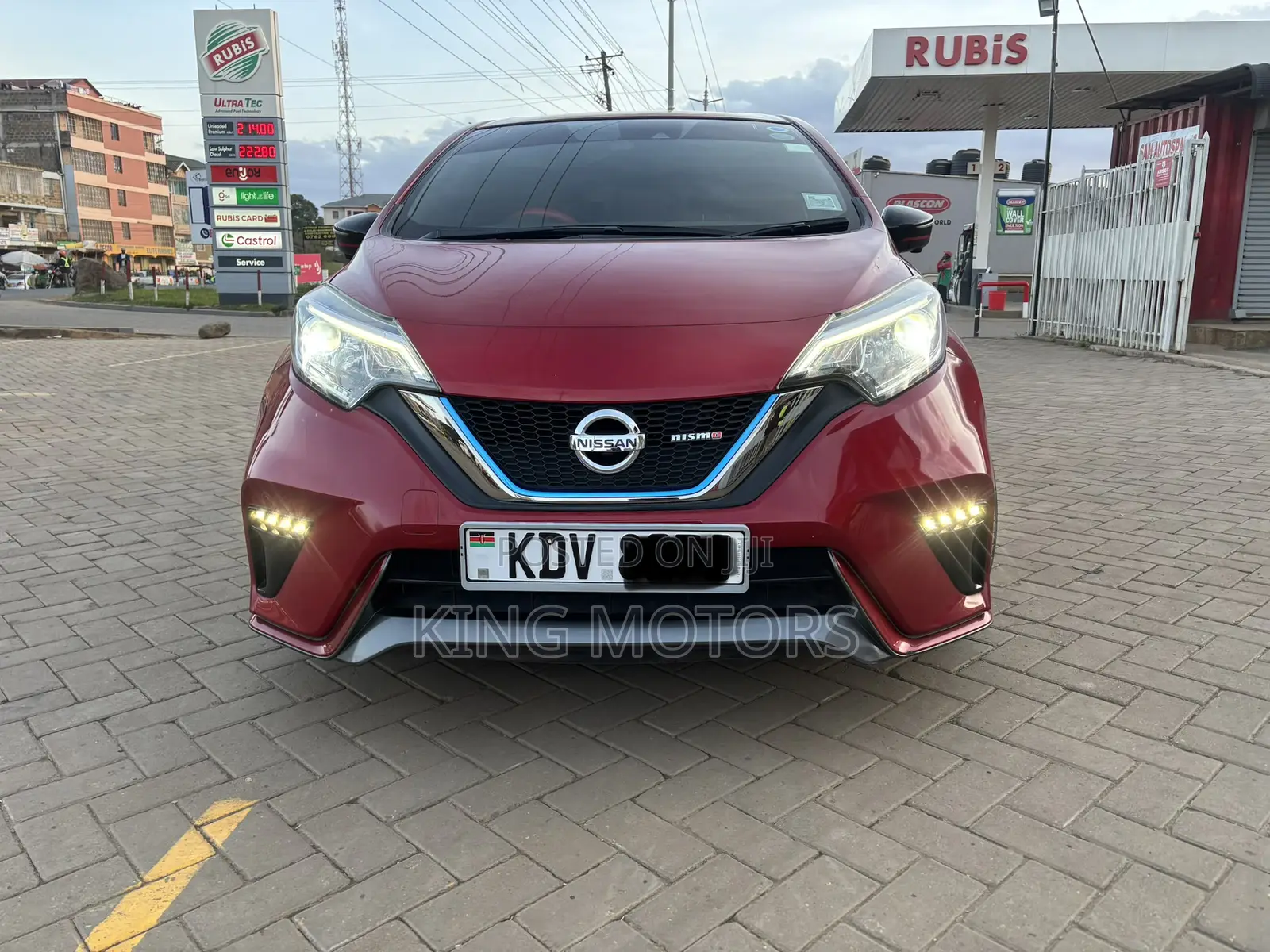 Nissan Note 1.2 Hybrid NISMO 2018 Red