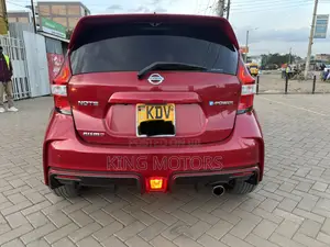 Nissan Note 1.2 Hybrid NISMO 2018 Red