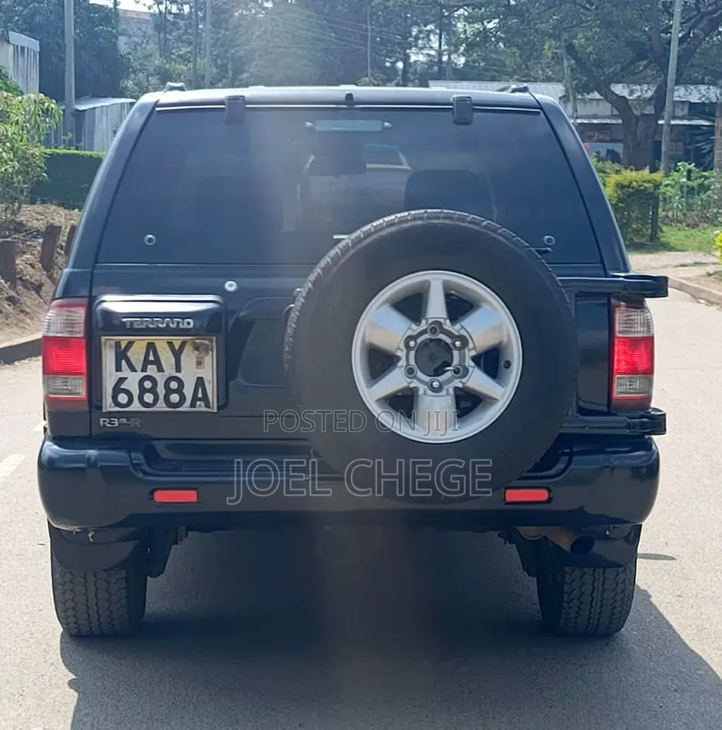 Nissan Terrano 2001 Black