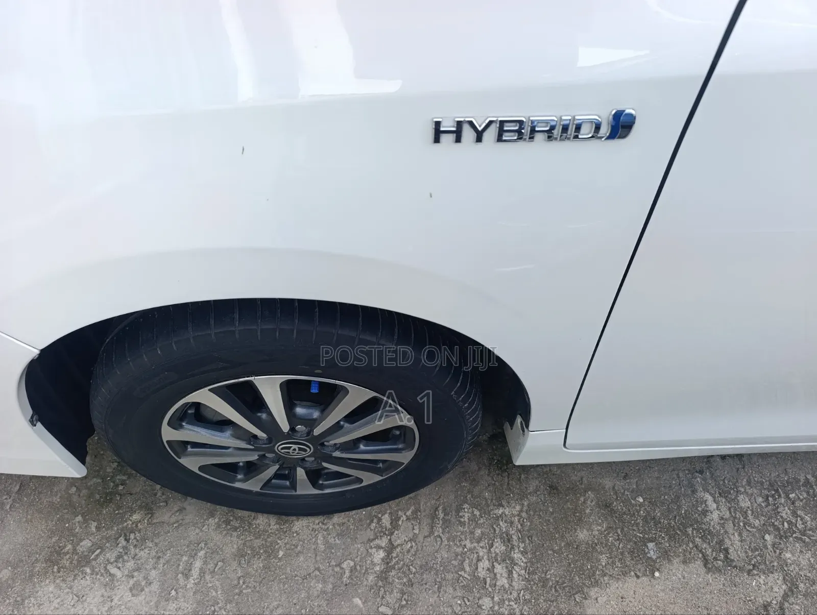 Toyota Esquire 2019 Pearl