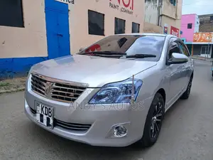 Toyota Premio 2013 Silver