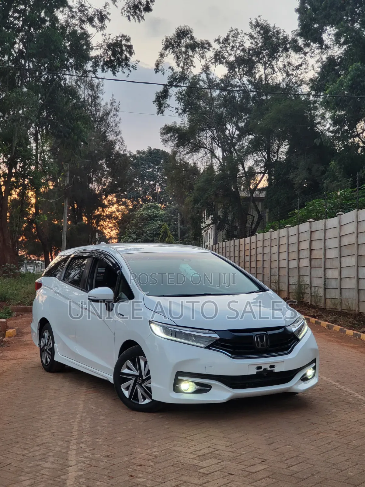 Honda Shuttle 2019 White