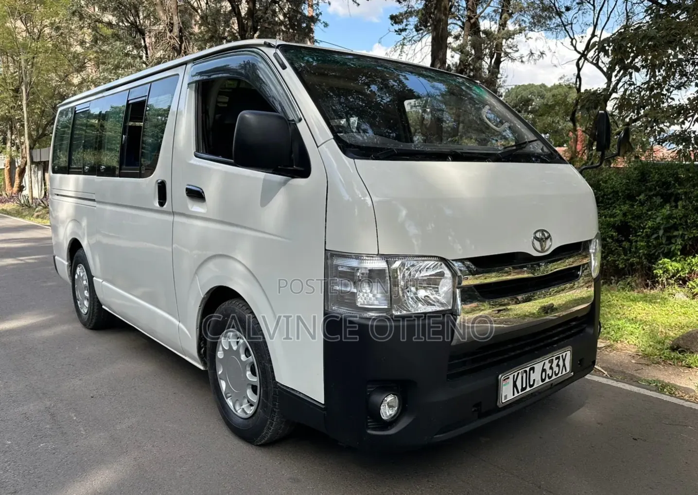 Toyota HiAce 2014 White